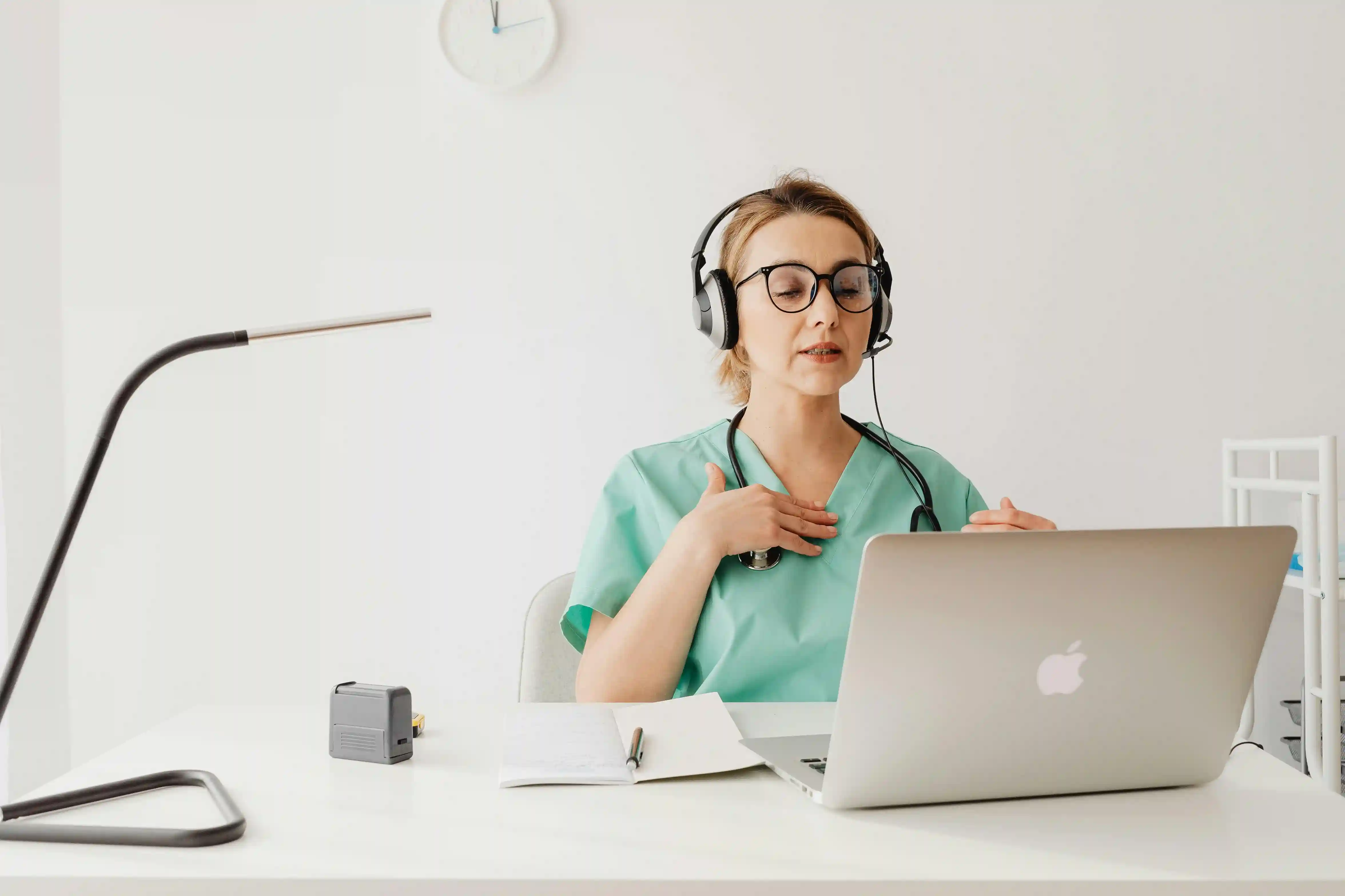 Zwolnienie lekarskie online – jak otrzymać L4 bez wychodzenia z domu?